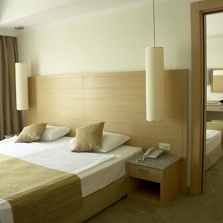 Semesteranläggning (resort) Sealight 5*